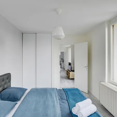 Chic And Spacious Apart With Parking Cergy Extérieur photo